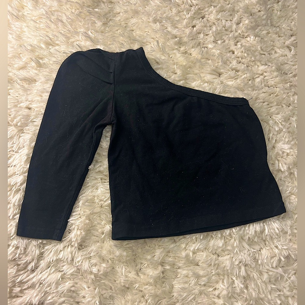 Baby girl one shoulder shirt